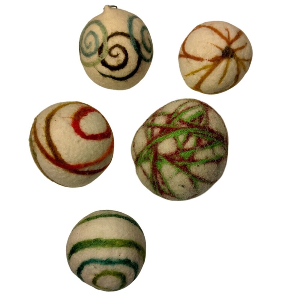Handmade Fleted Wool Chrsitmas Ornament Bulb Lot Of 5 Balls Natural Spirals